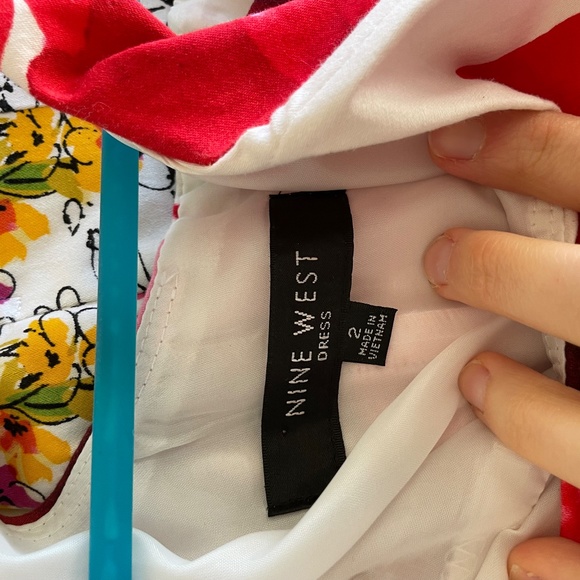 Nine West Red and Pink Floral Fit and Flare Dress Size 2 π·πΊπ· - Picture 13 of 13